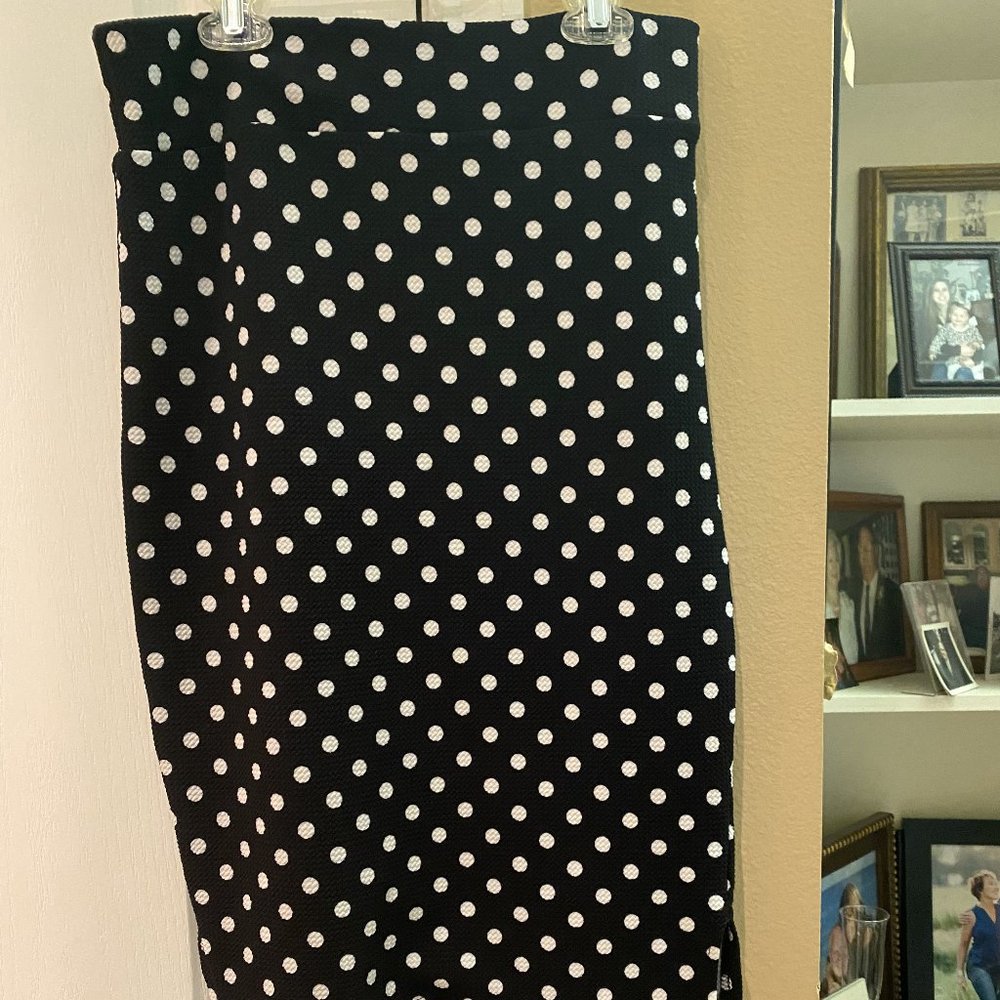 Exit Black Polka-dotted Stretch Pencil Skirt